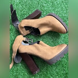 Kenneth‎ Cole Tan Women's Ankle Boots Size 8